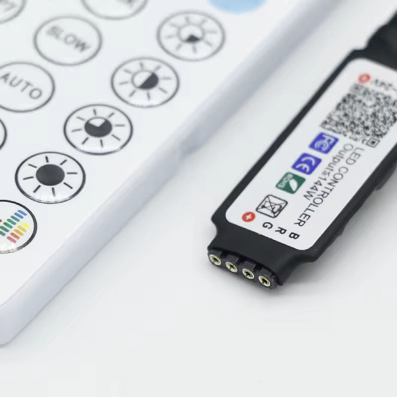 Smart LED 5V 44ekys RGB LED Strip controller wifi tuya APP USB Bluetooth dimmer luce striscia Controller untuk LED Strip