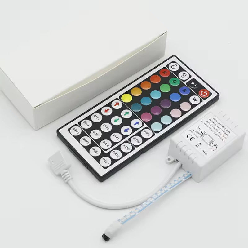 Pabrik asli 44kunci 5V 12V 24V RGB dipimpin Controller RF nirkabel dipimpin cahaya Monochrome Dimmer remote controller untuk dipimpin