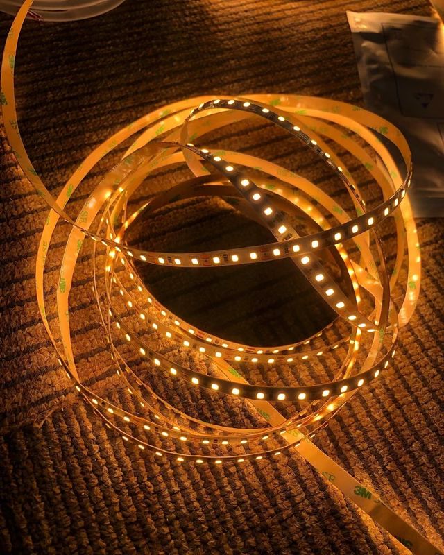 Pencahayaan Dekorasi Lanskap IP20 5m 10m 12v 24v 220v Rgbw Cob Light Strip