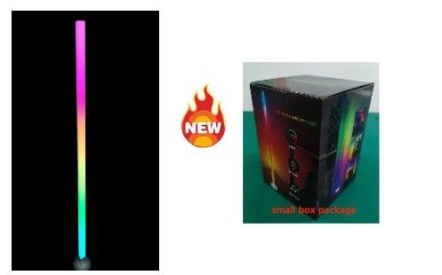 Ruang Tidur Dekoratif Lampu Ambient 1.5m LED Berwarna-warni Kotak Kecil Remote Control Lampu Lantai 10000 Jam Kerja