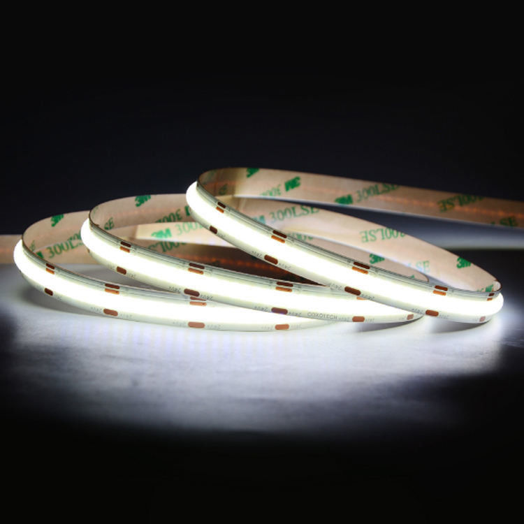 Cuttable 320LED 8MM 12 Volt Flexible COB LED Strip Light untuk proyek pencahayaan liburan
