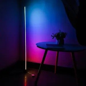 Modern Pencahayaan Kamar Tidur Wifi App di samping ranjang Dan remote control Corner Standing Floor Light